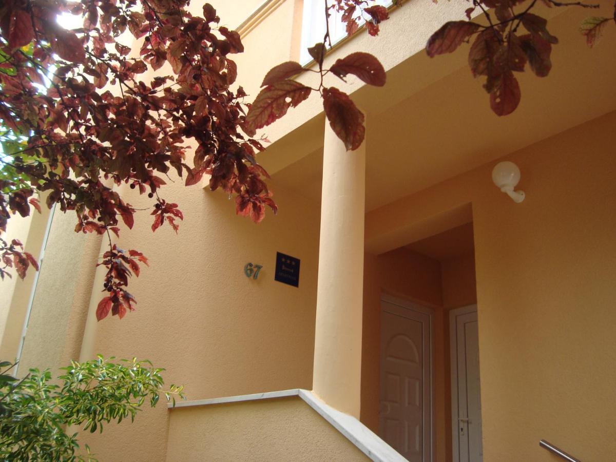 Apartments Eja Zadar Exterior photo